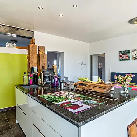 La Maisonannette Apartment *